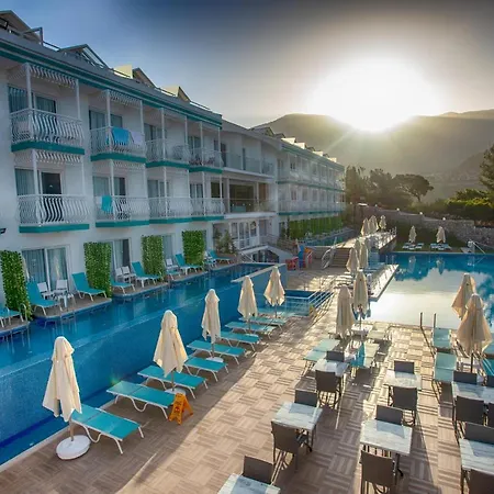 Sertil Deluxe & - Adult Only Otel