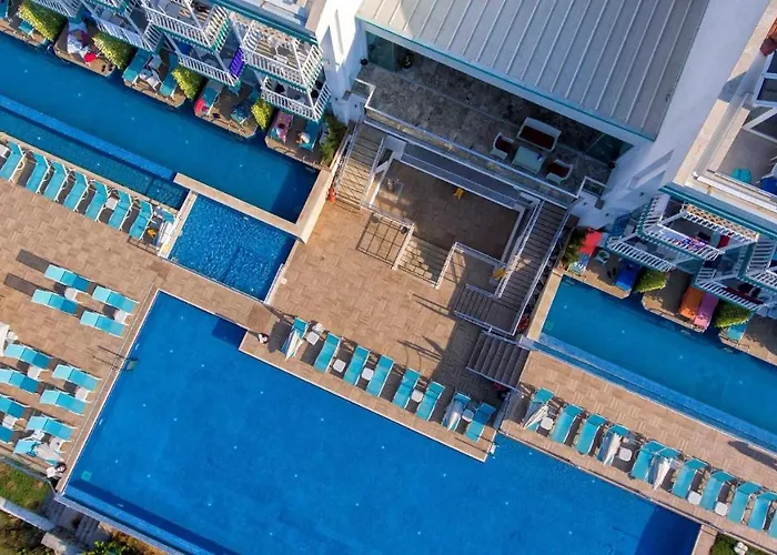 Sertil Deluxe & - Adult Only Otel